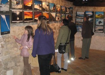 MENDI ARGAZKI ETA BIDEO ERAKUSKETA MARTXAN DAGO