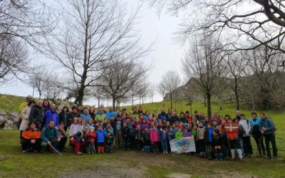 Xoxote (912 m) , Ikastola eta Herri Eskolakoekin. – Argazkiak